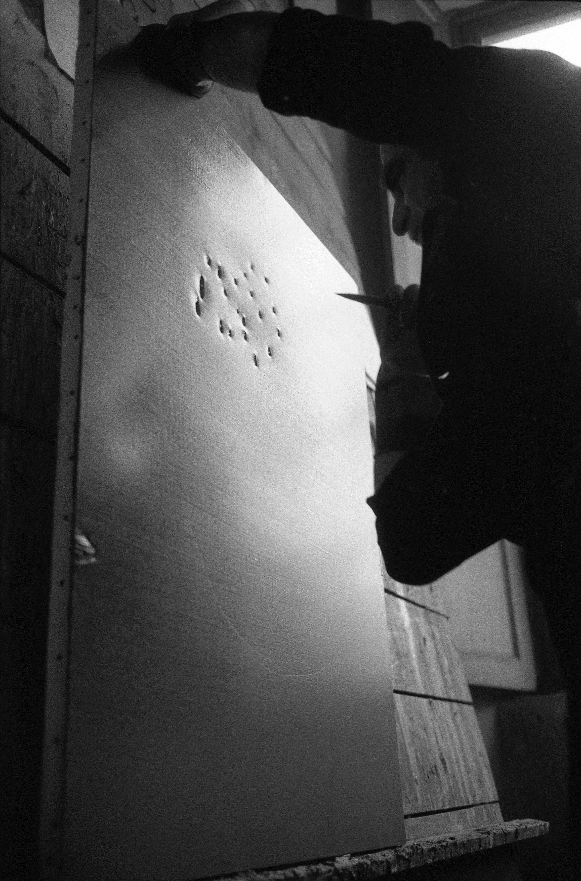 Lucio Fontana, Il Sole, Milano (3)